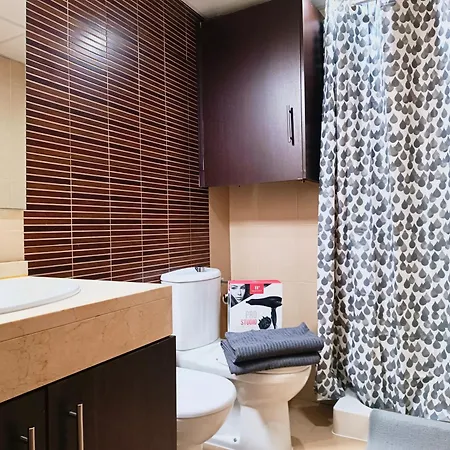 아파트 Jac - Wifi, 1 Dormitorio, Terraza, Centro A 150 Metros, Playa 850 Metros *